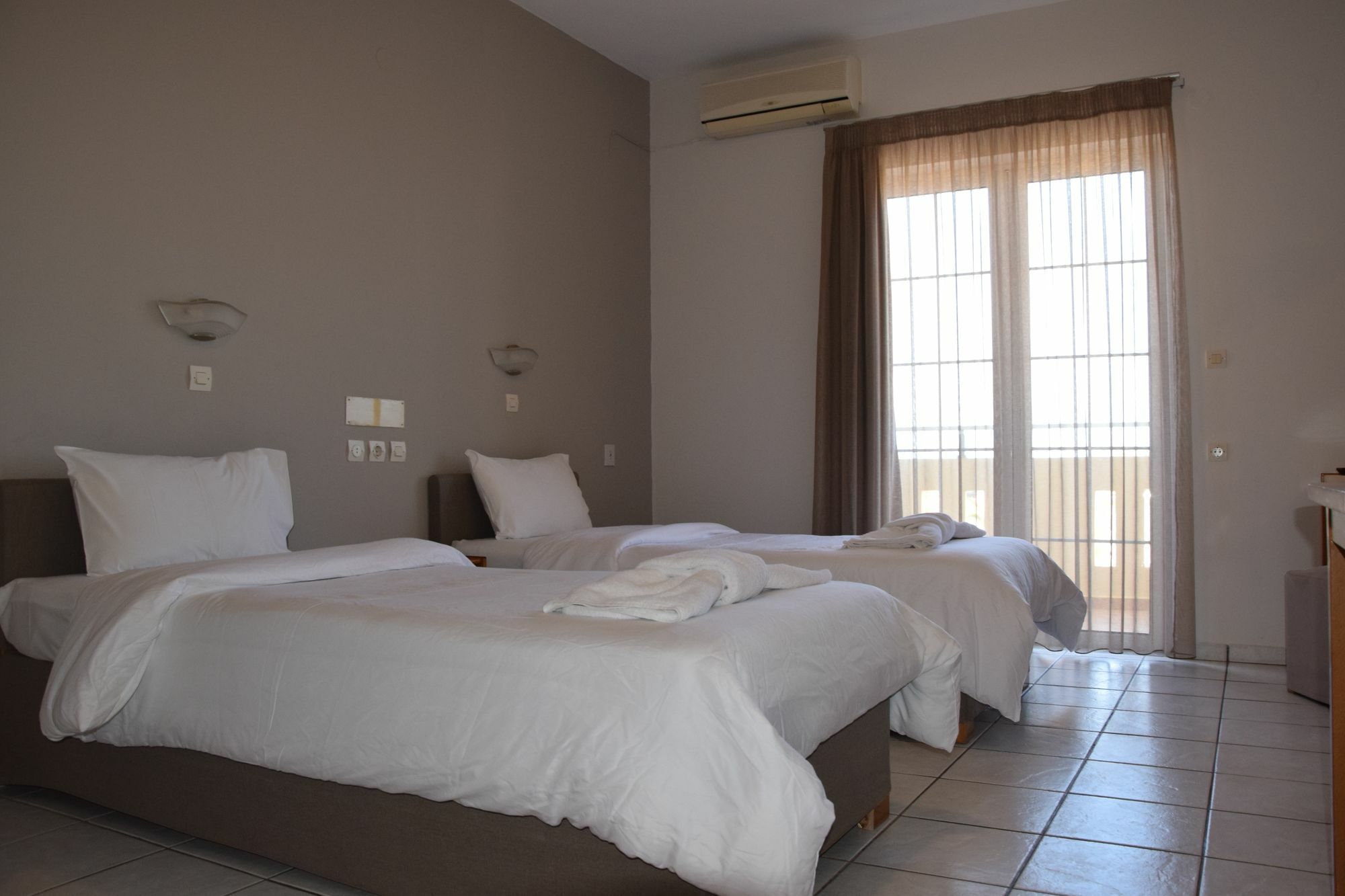 Aparthotel Amaryllis Platanés Exterior foto
